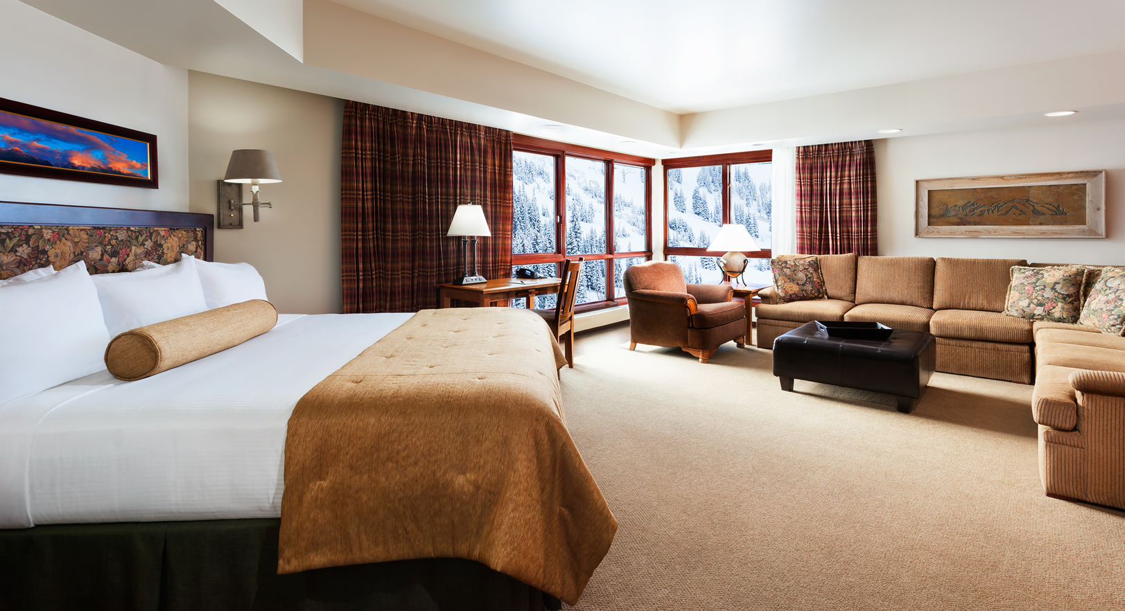 Superior Corner King Rooms